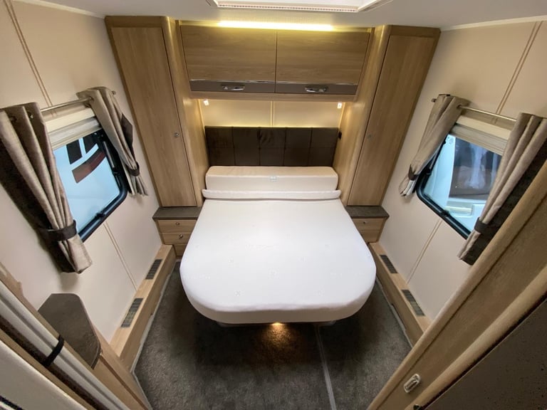 ELDDIS CRUSADER AURORA - 2019 - ISLAND BED - 4 BERTH - MOVER - PRISTINE 