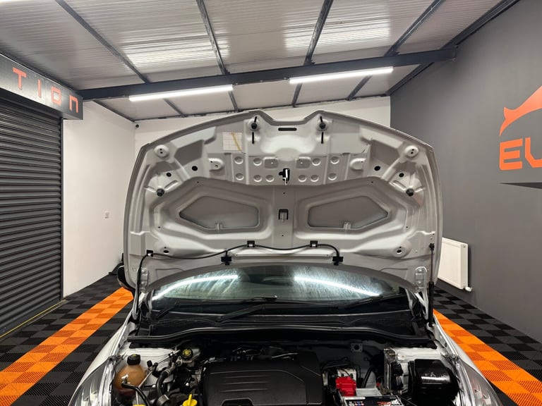 2015 Renault Clio 1.2 16V Dynamique MediaNav 5dr HATCHBACK Petrol Manual