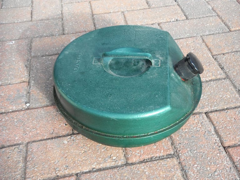 Volvo spare petrol can