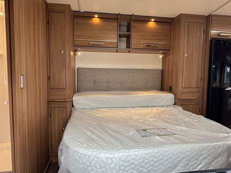 2017 BAILEY PEGASUS BRINDISI, 4 BERTH WITH ISLAND BED, NEW MATTRESS