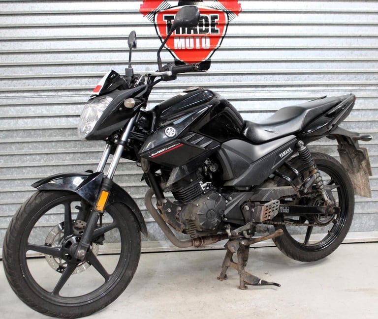 2018 18 YAMAHA YS 125 LEARNER LEGAL TRADE SALE BLACK 28K MILES NEW MOT YS125 YBR