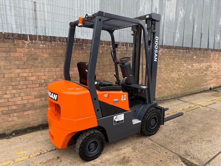 image for Doosan 2Ton Diesel Forklift 