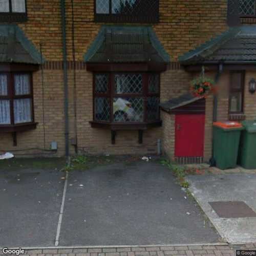 Parking Space available to rent in London (E16)