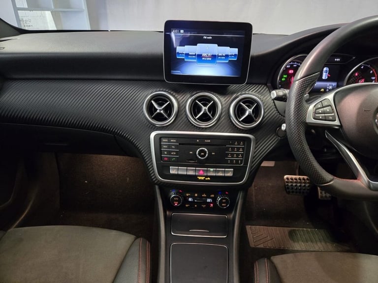 2017 Mercedes-Benz A-Class 2.1 A200d AMG Line (Premium Plus) Hatchback 5dr Diesel 7G-DCT Euro 6 (...