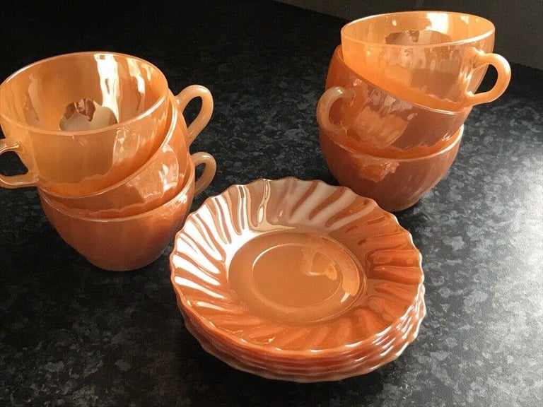 Tea set for 6 persons.