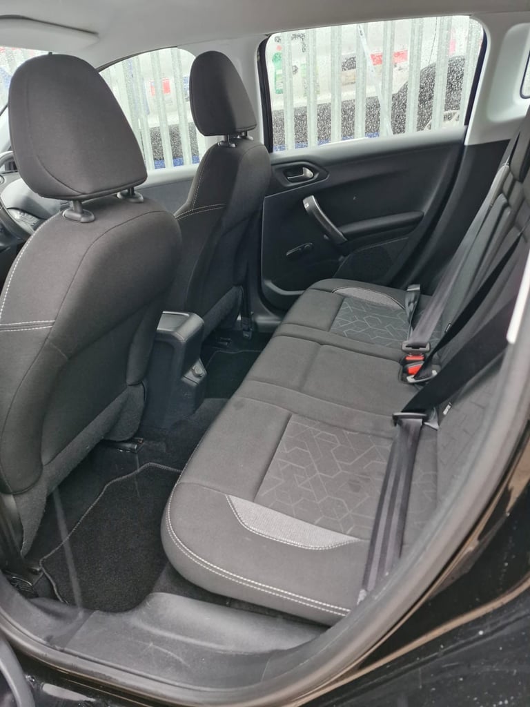 Peugeot, 2008, Hatchback, 2017, Manual, 1199 (cc), 5 doors