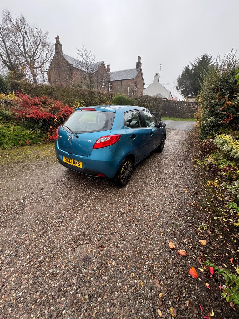 Mazda, 2, Hatchback, 2013, Manual, 1349 (cc), 5 doors