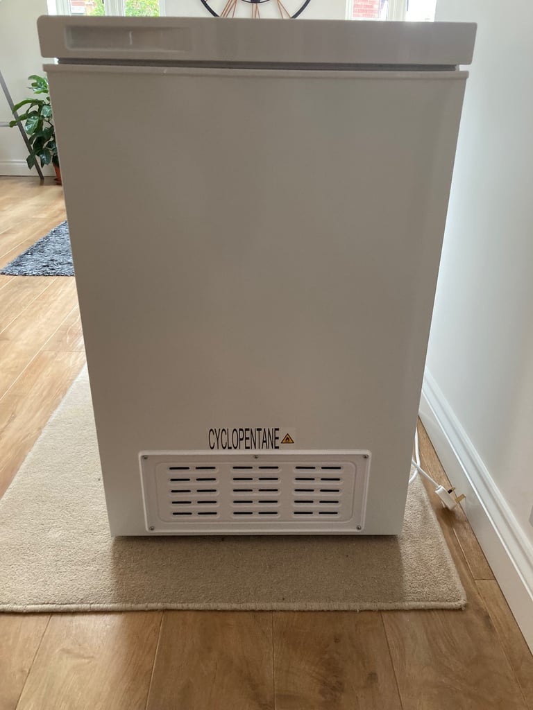 Chest freezer