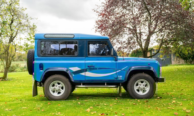 2020 Land Rover Defender 90 Saloon PETROL Manual