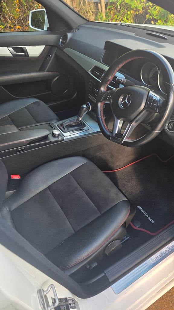 Mercedes-Benz, C CLASS, Saloon, 2013, Semi-Auto, 2143 (cc), 4 doors