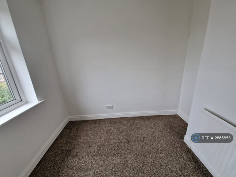 2 bedroom house in Wilton Road, Crumpsall, Manchester, M8 (2 bed) (#2665858)