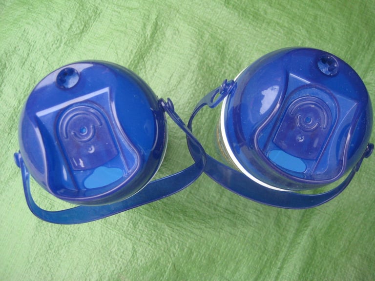 2 Alton Towers Cold Drink Containers with Sliding Open/Close Aperture for Drinking: 2 for £5.00