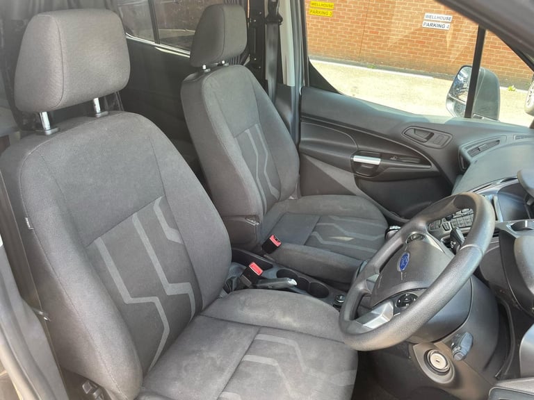 Ford TOURNEO CONNECT GRD ZETEC