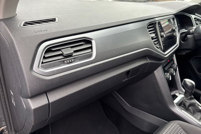 2021 Volkswagen T-Roc 97294 Hatchback Petrol Automatic