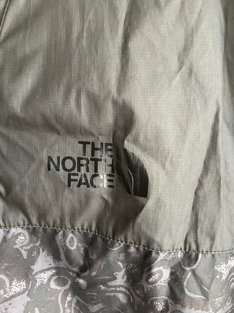 UNISEX NORTH FACE JACKET ** STILL AVAILABLE **