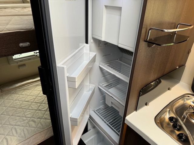 Ford, ROLLER TEAM ZEFIRO 675, 2018, 1995 (cc)