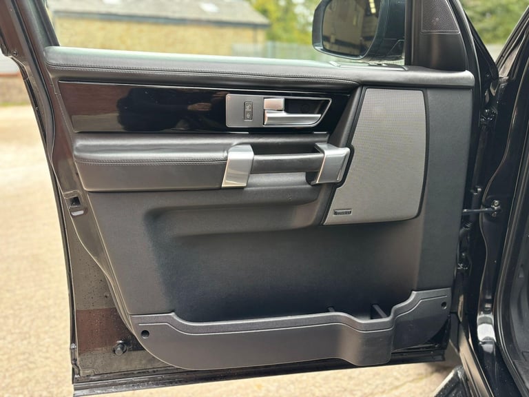 2016 Land Rover Discovery 4 3.0 SD V6 Landmark Auto 4WD Euro 6 (s/s) 5dr ESTATE Diesel Automatic