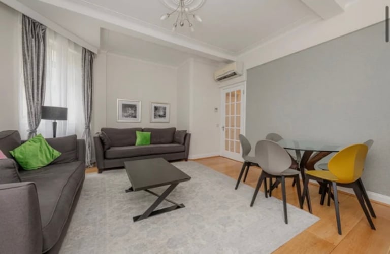 Bayswater Three Bedroom Apartment Short Term Let £4578 per week