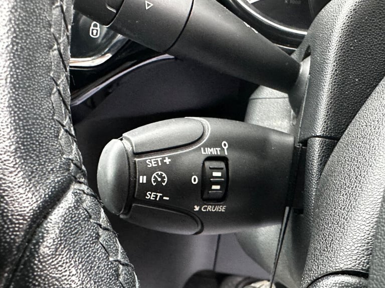 2015 DS Automobiles DS 3 1.6 BlueHDi DStyle Nav Euro 6 (s/s) 3dr HATCHBACK Diesel Manual