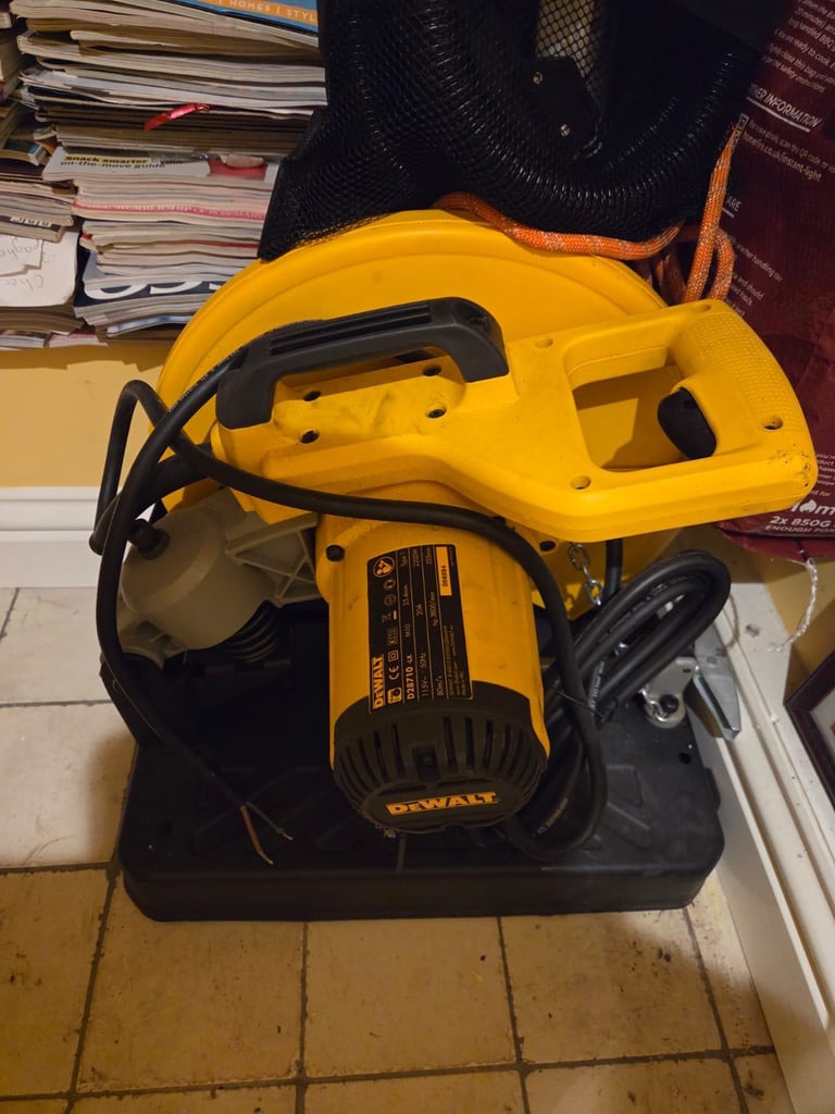 Dewalt 110v electric Chop Saw