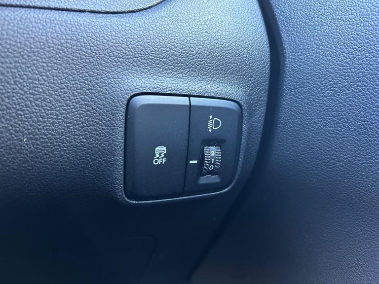 2024 Hyundai i10 1.0 Premium Hatchback 5dr Petrol Auto Euro 6 (s/s) (63 ps) Hatchback PETROL Auto...