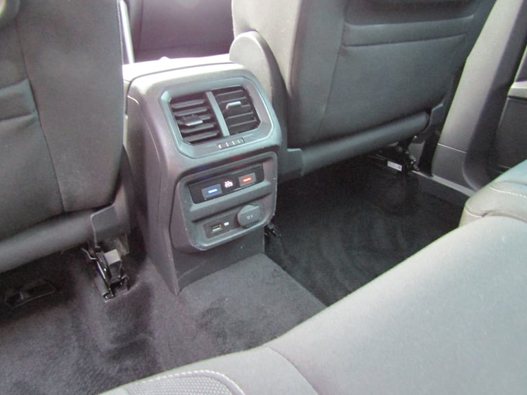 LEFT HAND DRIVE 2019 VOLKSWAGEN TIGUAN 2.0 TDi SE DSG AUTO 5DR EURO 6 FRENCH REG