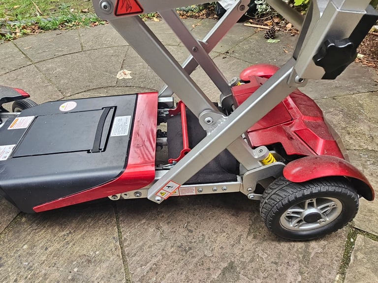 Drive Devilbiss AutoFold Elite Auto Folding Mobility Scooter With Suspension