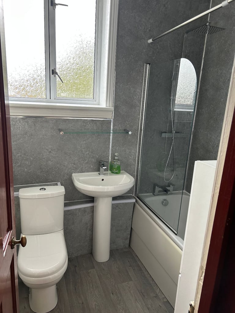 Double Bright Room near City Center