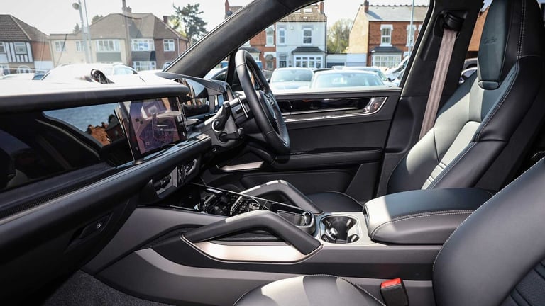 2025 Porsche Cayenne Estate Turbo E-Hybrid 5dr Tiptronic S Estate Plug-In Hy Automatic
