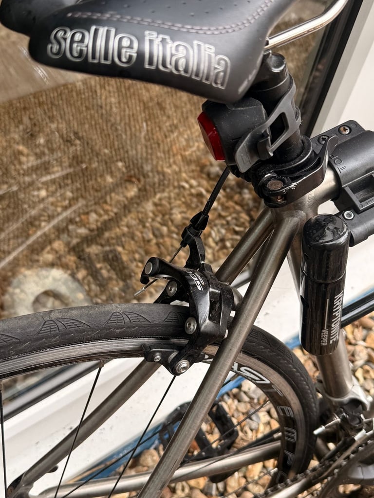 Custom Built Road Bike – Titanium – Shimano 105 Groupset - Carbon Forks