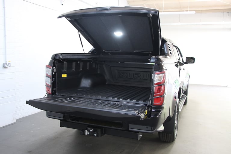 2025 Isuzu D-Max TD V-Cross Double Cab 4x4 [164] (FREE MAINLAND UK DELIVERY !!) Pick Up Diesel Ma...
