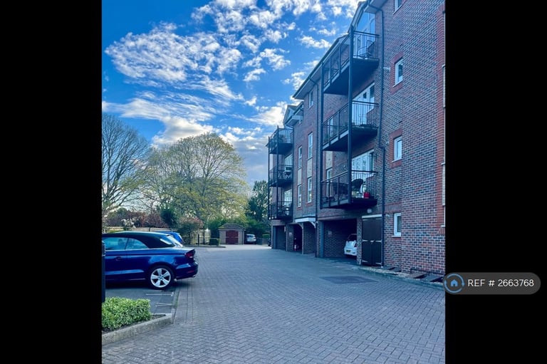 1 bedroom flat in Cedar Lodge, Southampton, SO16 (1 bed) (#2663768)
