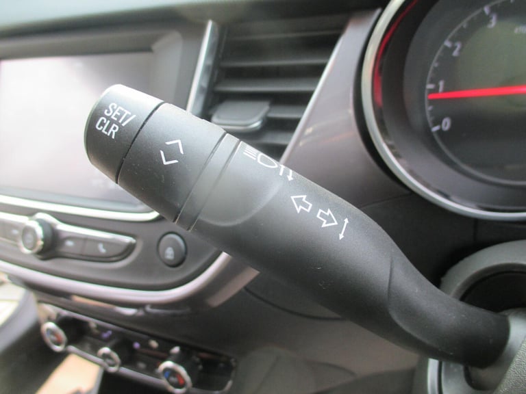 2019 Vauxhall Crossland X 1.2T ecoTec [110] Elite 5dr [6 Speed] [S/S] HATCHBACK PETROL Manual