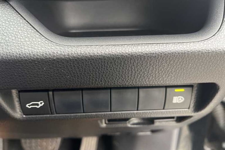 2019 Toyota RAV4 2.5 VVT-h Design SUV 5dr Petrol Hybrid CVT Euro 6 (s/s) (218 ps) SUV Hybrid Auto...