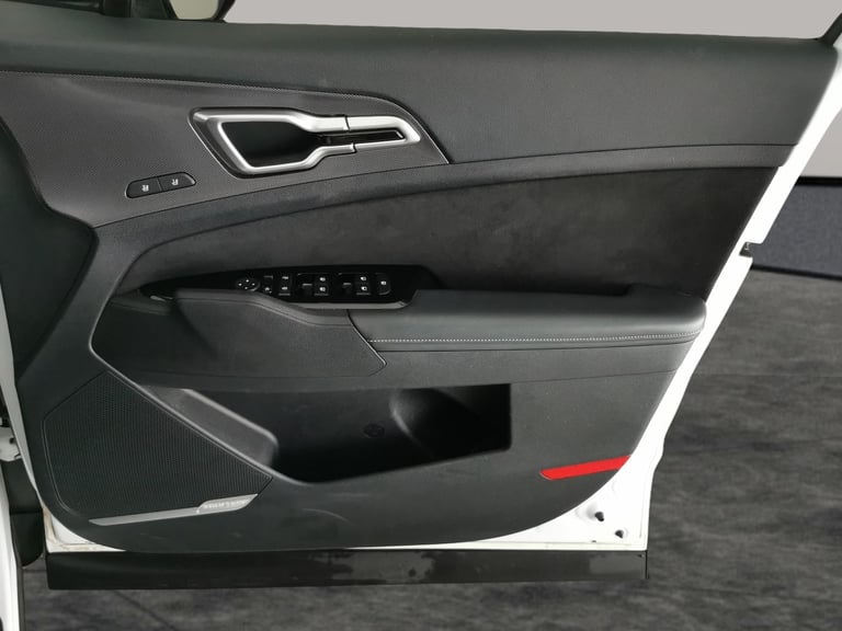 2022 Kia Sportage 1.6 h T-GDi GT-Line S SUV 5dr Petrol Hybrid Auto Euro 6 (s/s) (226 bhp) - A Suv...