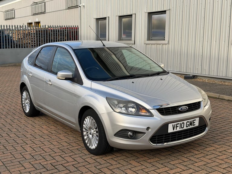 2010 Ford Focus 1.6 Titanium 5dr Auto HATCHBACK PETROL Automatic