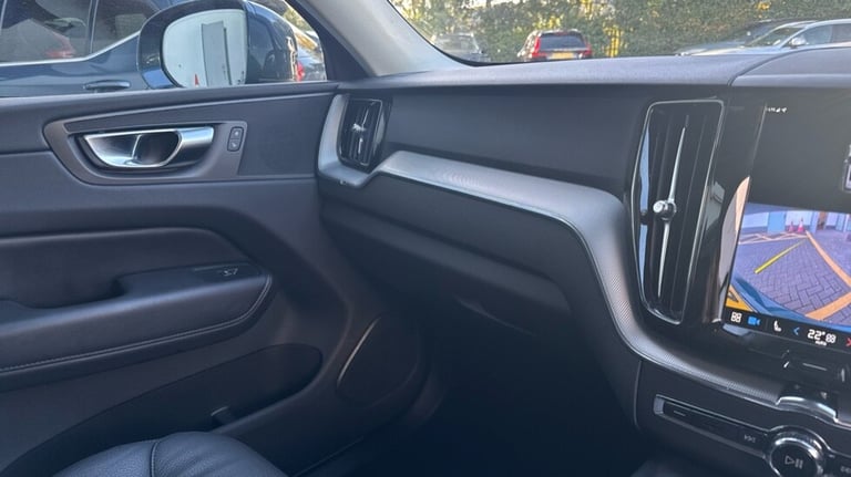 2023 Volvo XC60 Core, B5 AWD mild hybrid, Petrol Estate Petrol Automatic