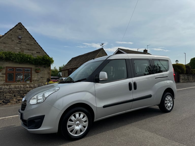 image for 2018 Vauxhall Combo 2018 VAUXHALL COMBO 1.3 CDTI 16V COLORADO LWB EURO 6 CREW VAN Crew Van Diesel...