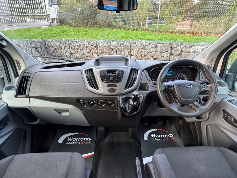 2015 Ford Transit 2.2 TDCi 460 Minibus 5dr Manual L4 H3 (17 seats) NA Diesel Manual