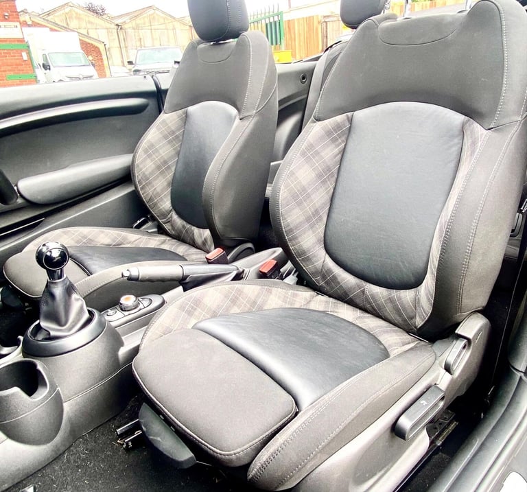  MINI Convertible 1.5 Cooper Euro 6 (s/s) 2dr Petrol Manual