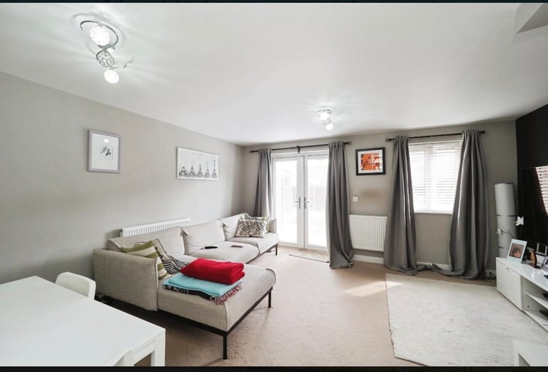 3 Bed Semi-Detached House, Adams Park Way, NG17