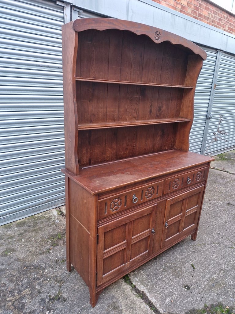 Dresser £60