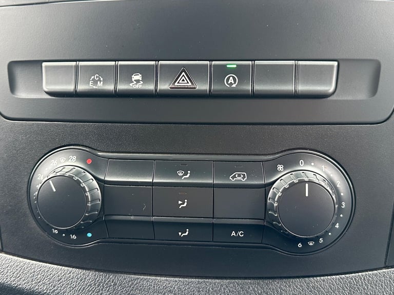 2017 Mercedes-Benz Vito 2.1 116 CDI BlueTEC Sport G-Tronic+ RWD L2 Euro 6 (s/s) 5dr PANEL VAN Die...
