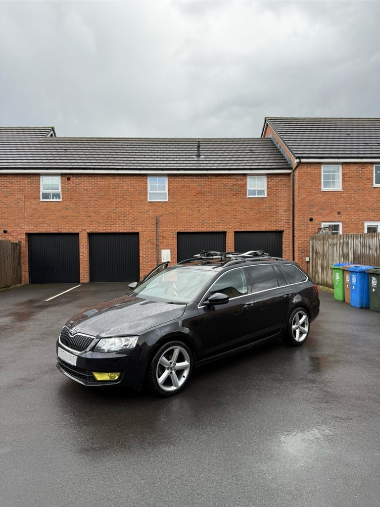 Skoda, OCTAVIA, Estate, 2016, Manual, 1598 (cc), 5 doors