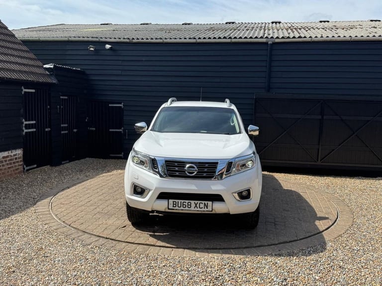 2018 Nissan Navara Double Cab Pick Up Tekna 2.3dCi 190 4WD PICK UP DIESEL Manual
