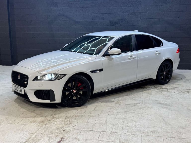 2016 Jaguar XF 3.0 XF V6 S D Auto 4dr Saloon Diesel Automatic