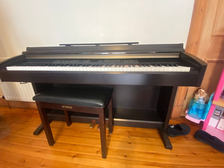 image for Piano + stool 