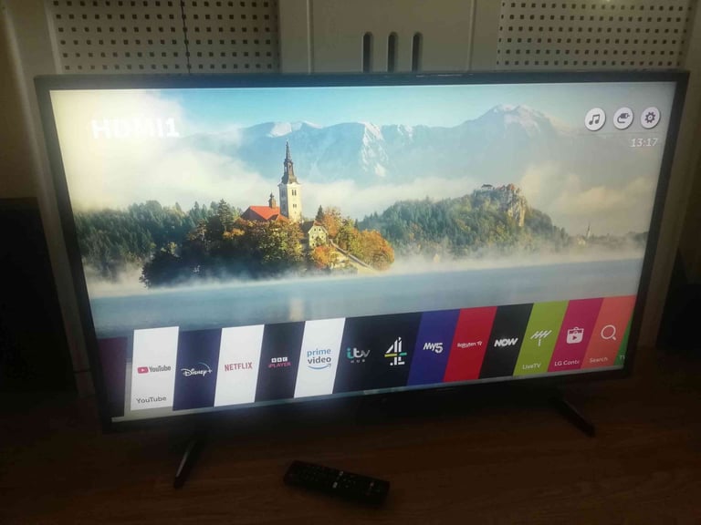 43" LG TV 4K UltraHD Smart WiFi HDMI USB Freeview WebOS