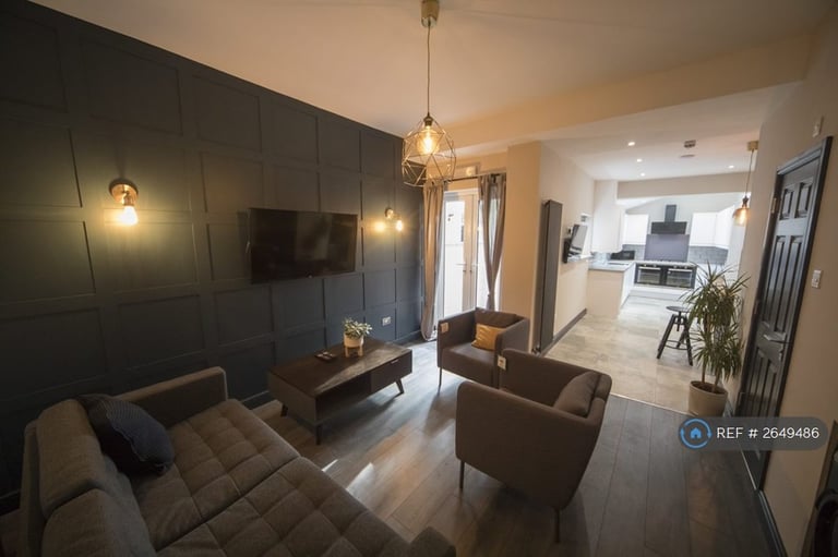 image for 6 bedroom house in Brailsford Road, Manchester, M14 (6 bed) (#2649486)