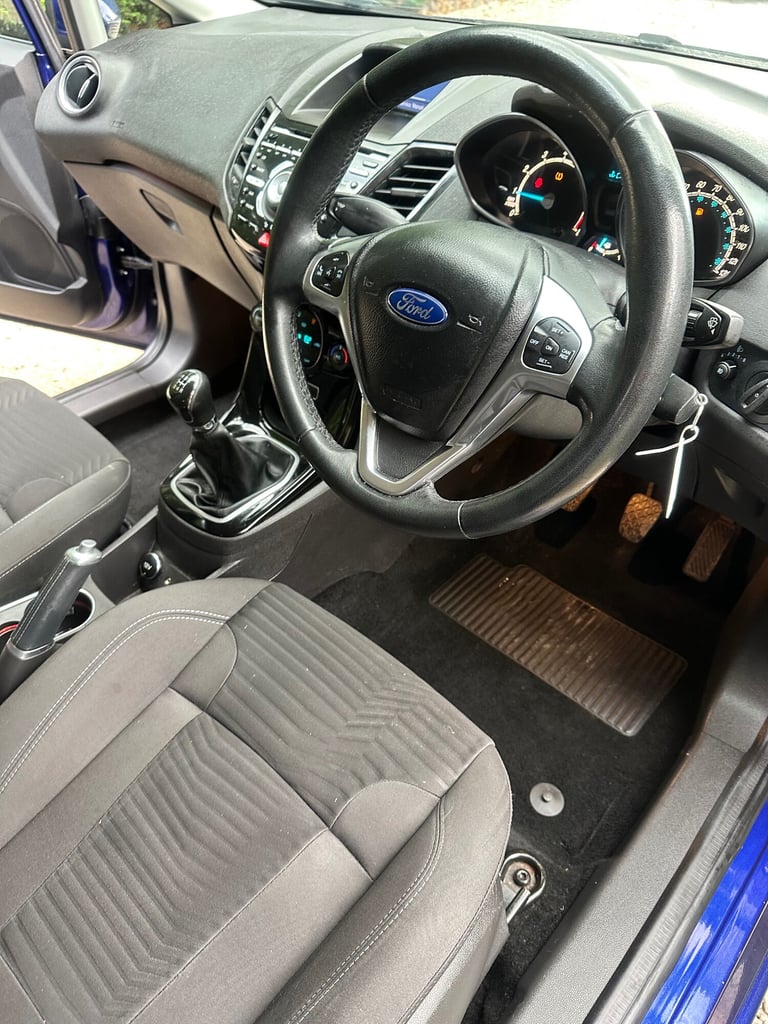 2015 Ford Fiesta 1.0 EcoBoost 125 Titanium 5dr HATCHBACK Petrol Manual